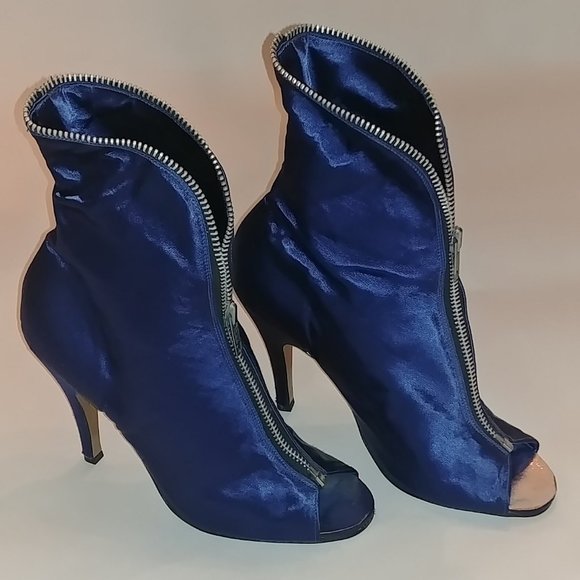 1970s Terry de Havilland - peep toe bootie heels - Picture 4 of 4